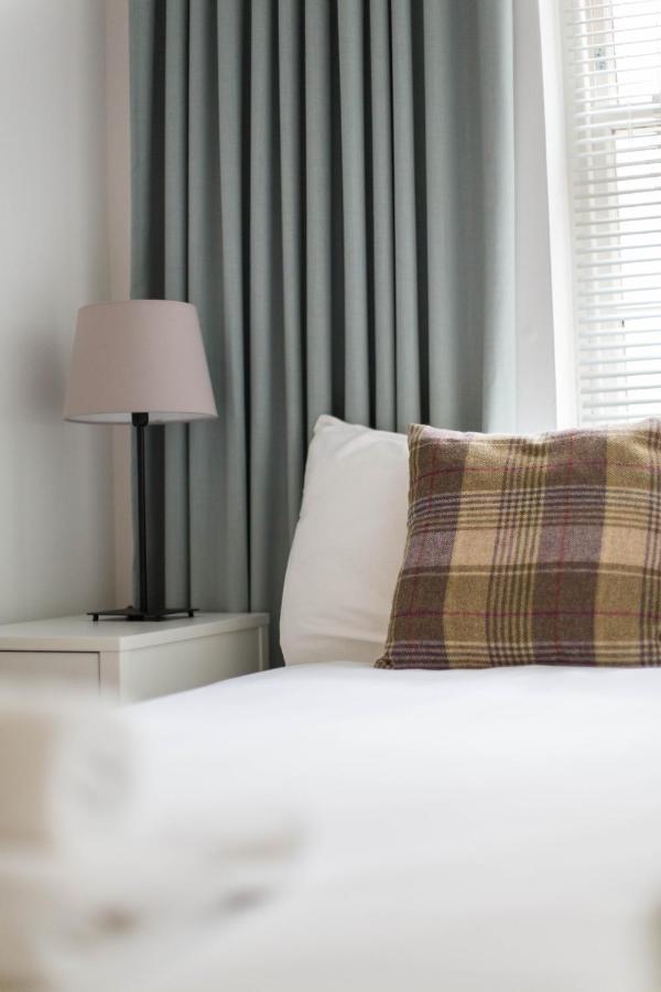 אדינבורו Modern Grassmarket Apartment מראה חיצוני תמונה